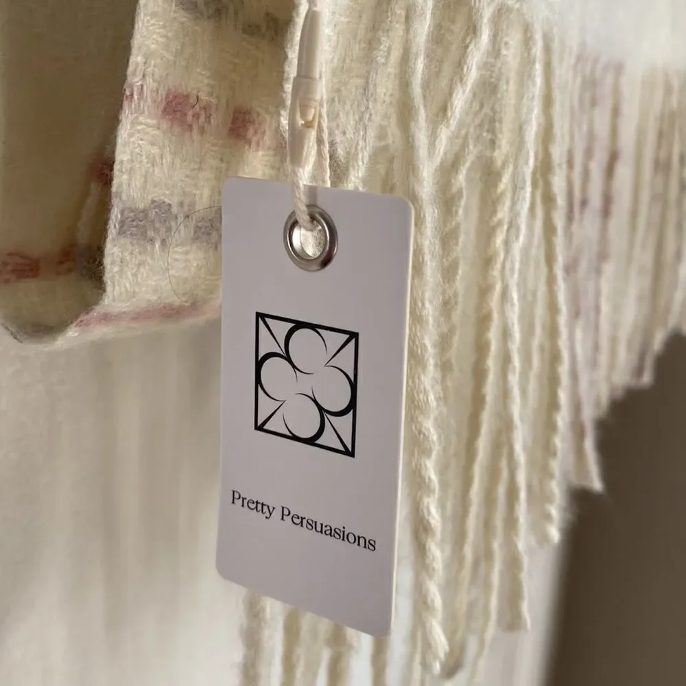 Pretty Persuasions nwt ivory
